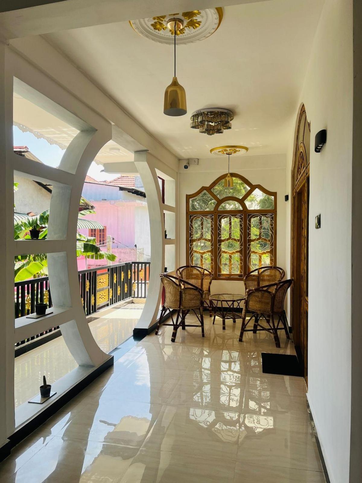 J & J Homestay Jaffna Exterior foto